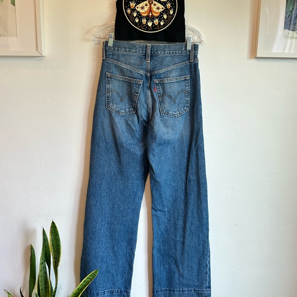 Levi’s Ribcage Wide Leg - Picture 4 of 5